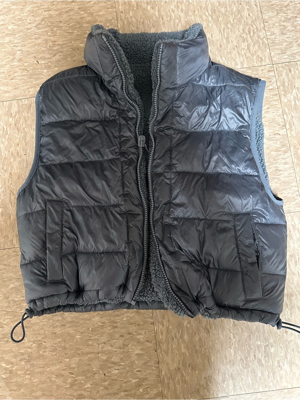 Reversible Hollister blue Gray Quilted Puffer Vest with Sherpa Trim